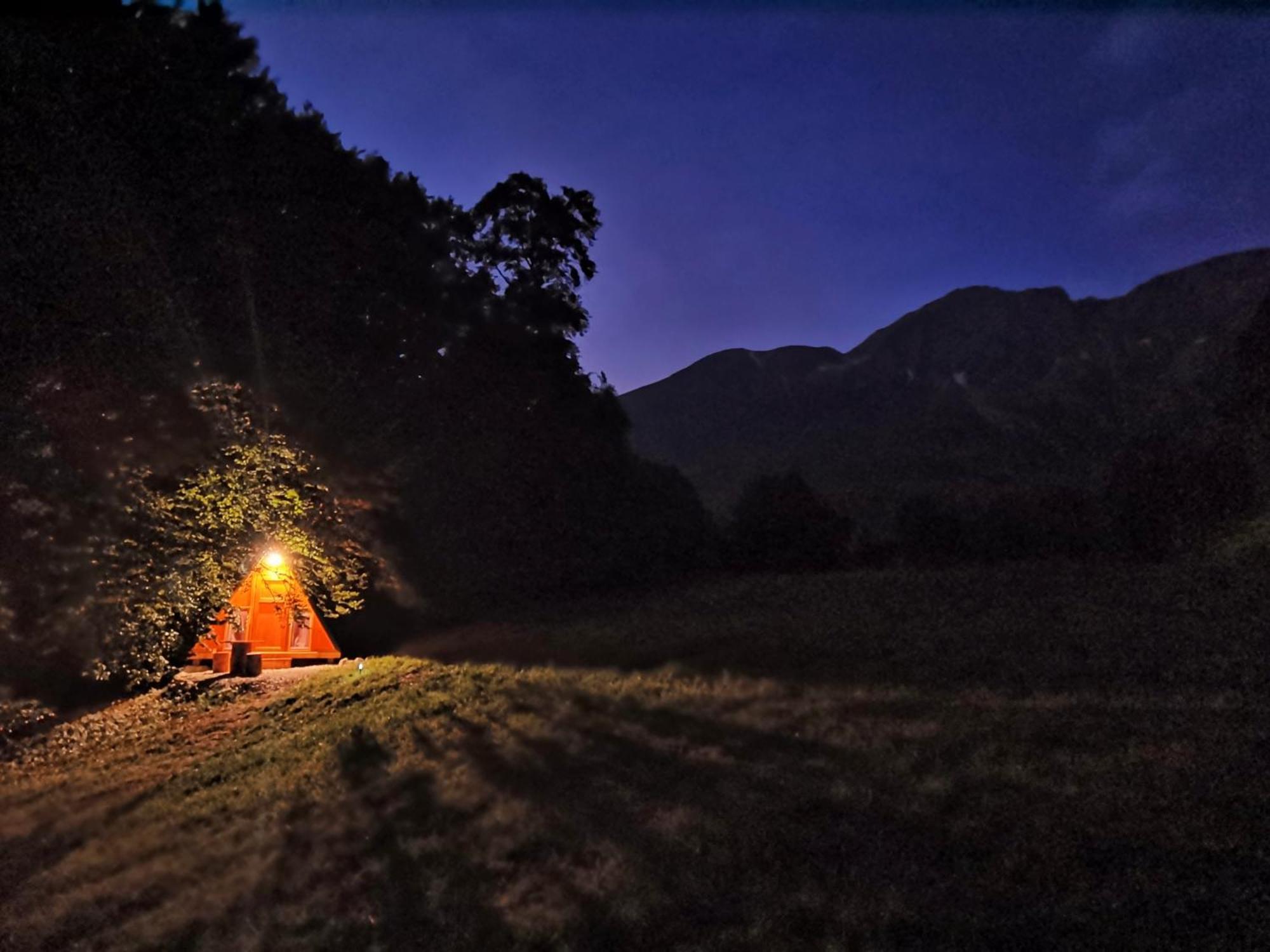 ホテル Glamping Krn コバリード エクステリア 写真