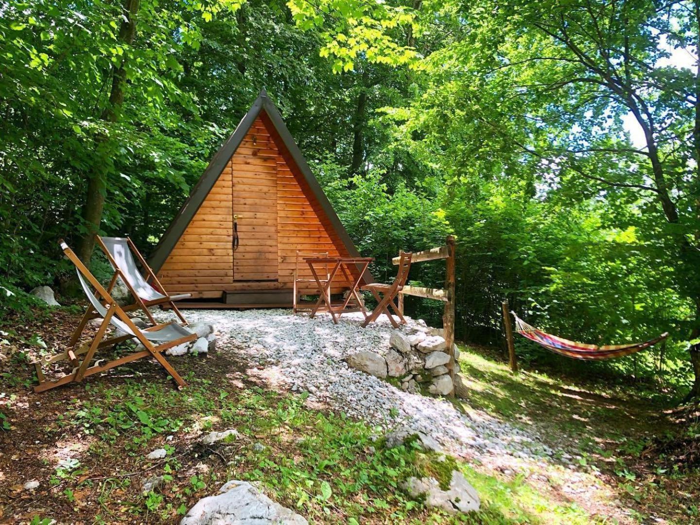 ホテル Glamping Krn コバリード エクステリア 写真